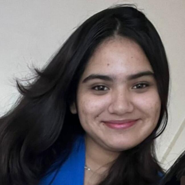 Babysitter in Fernando de la Mora: Zoe