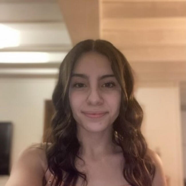 Babysitter in Tourcoing: Cecilia