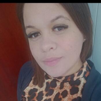 Babysitter in Cubatão: Juliana