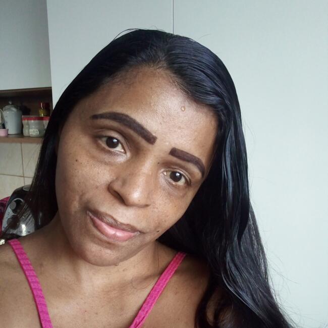 Babá em Japeri: Angela