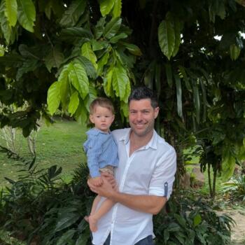 Babysitting job in Perth: babysitting job Brook