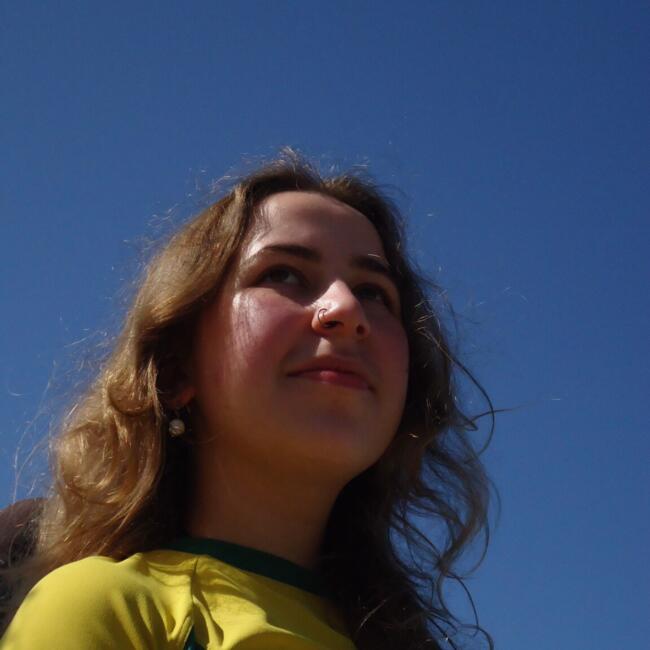 Babysitter in Campinas: Laura