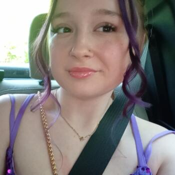 Babysitter in Murfreesboro: Halle