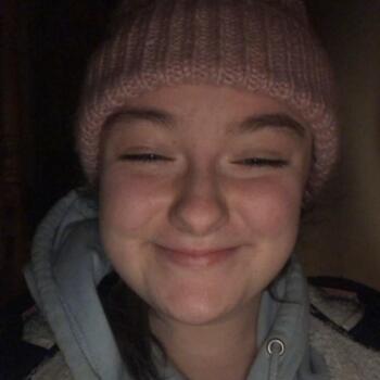 Babysitter in Longford: Niamh