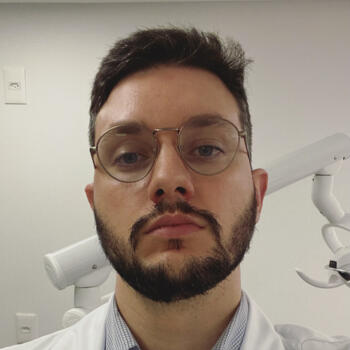 Emprego de babá em Porto Alegre: emprego de babá Júnior