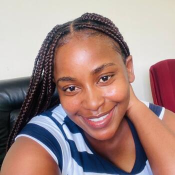 Babysitter in Gaborone: Maatla One