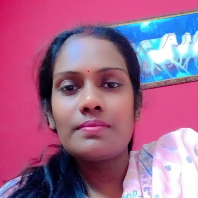 Babysitter in New Delhi: Sunita