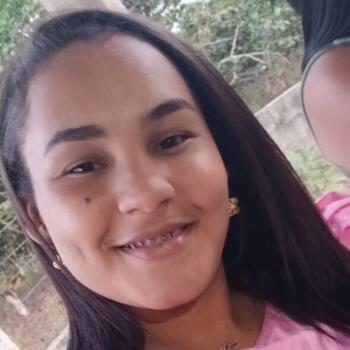 Babysitter in Salvador: Brenda