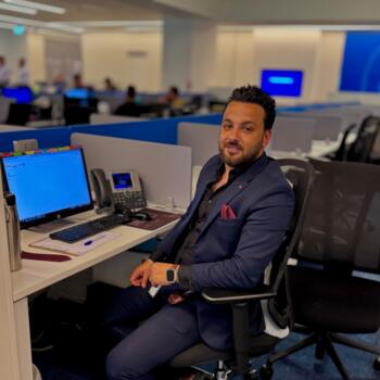 وظيفة جليسة أطفال في إمارة الشارقة: فرص عمل كجليسة أطفال Ahmed