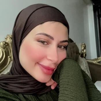 جليسة أطفال الإسكندرية: Reham