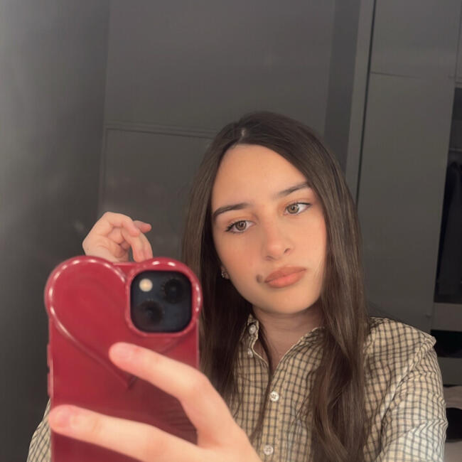 Babysitter in Marseille: Josephine