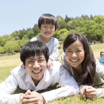 Babysitting job Kuala Lumpur: babysitting job Izatti & Villon