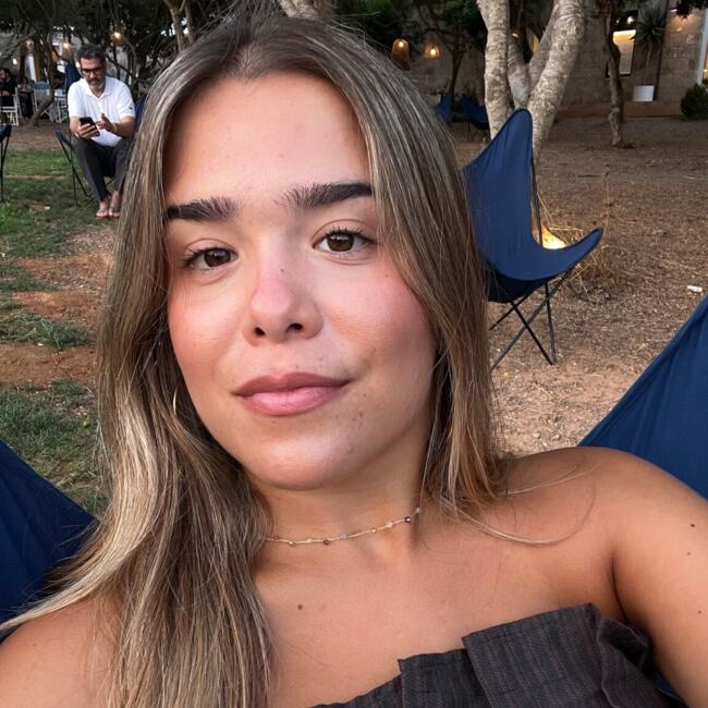 Canguro en Majadahonda: Candela