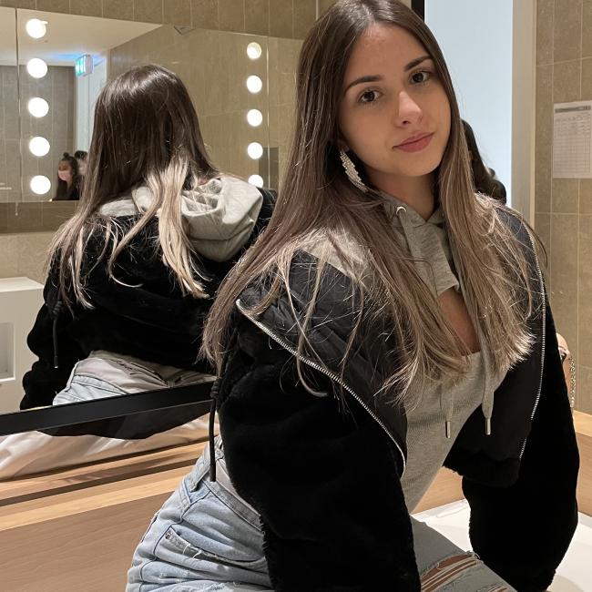 Niñera en Differdange: Solene