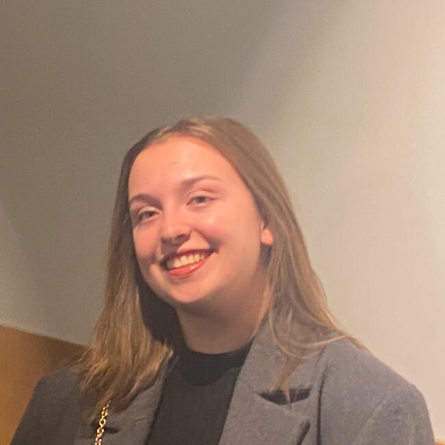 Babysitter in Chexbres: Lucia