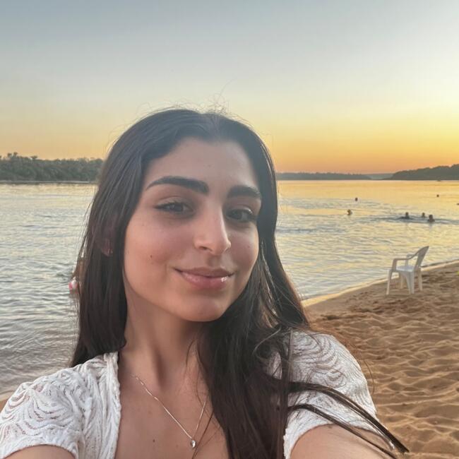 Babá em Uberlândia: Elloá