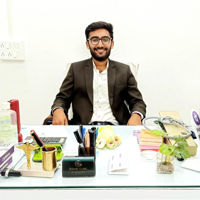 Babysitting job in Vadodara: Vishwas