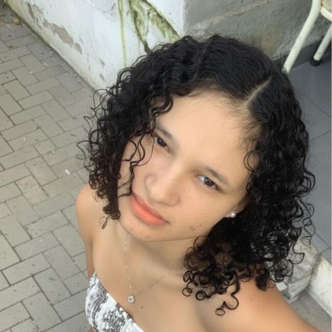 Babysitter in Araguaína: Luana