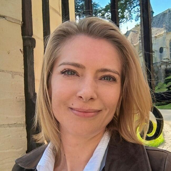 Nanny in Tours: Isabelle