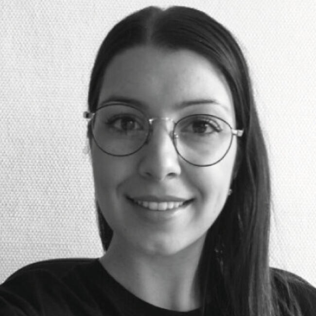 Babysitter in Angoulême: Estelle