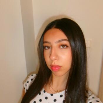 Babysitter in Valencia: Naila