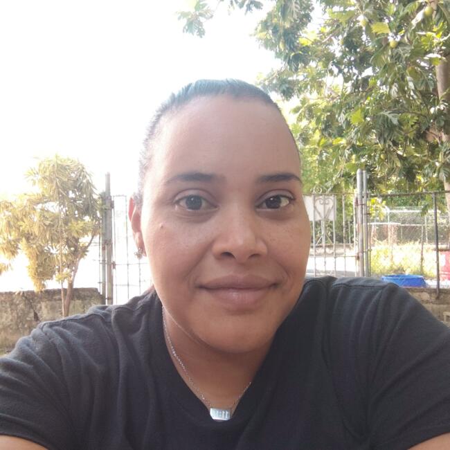 Babysitter in Bayamón: Leslie