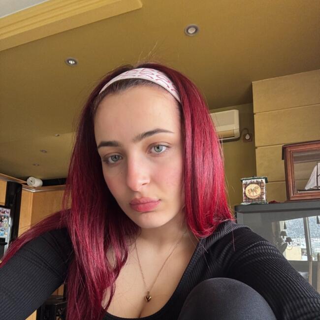 Babysitter στην περιοχή Γλυφάδα: Nefeli