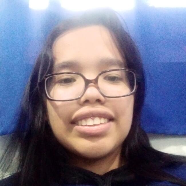 Babysitter in Curitiba: Déborah