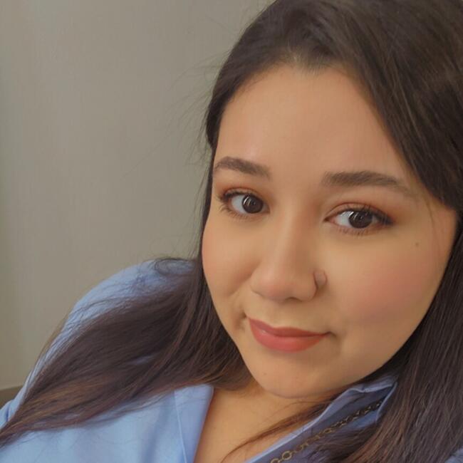 Nanny in Toulon: Nour