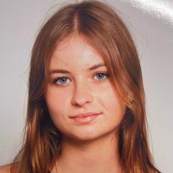 Babysitter in Saint-Gély-du-Fesc: Alicia