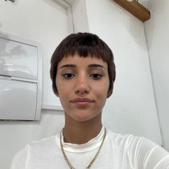 Babysitter in Montevideo: Lucia