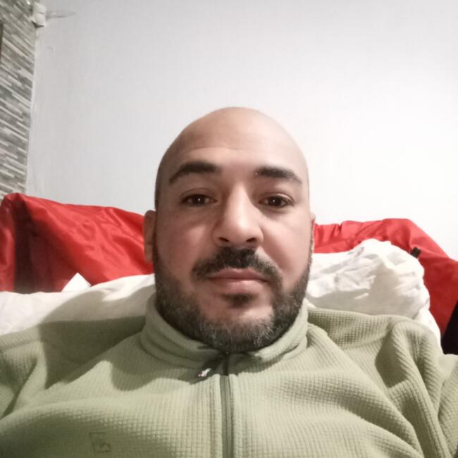 Trabajo para niñera en Alto de Sierra: José