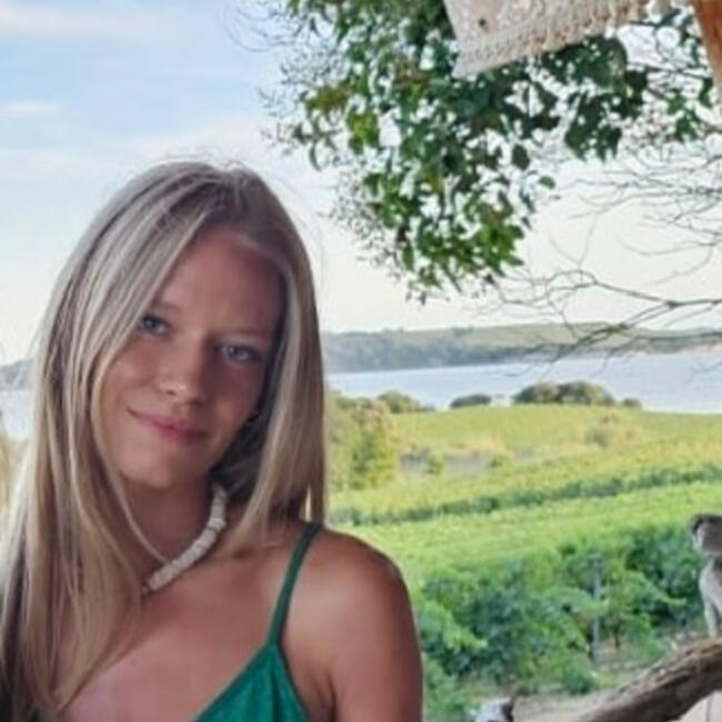 Babysitter in Gold Coast: Evenly