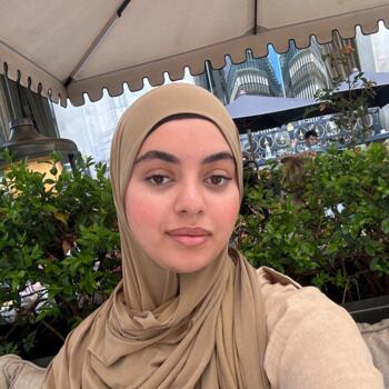 Nounou Le Plessis-Bouchard: Amina