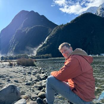 Babysitting job in Hamilton: babysitting job Brydon