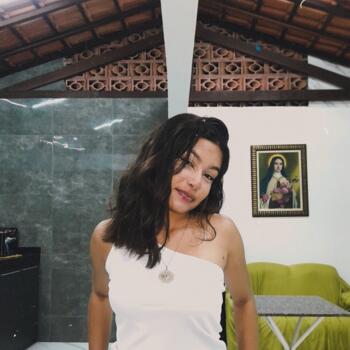 Babysitter in Sete Lagoas: Sarah Emanuely