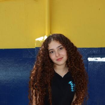 Babysitter em Faro: Yasmin