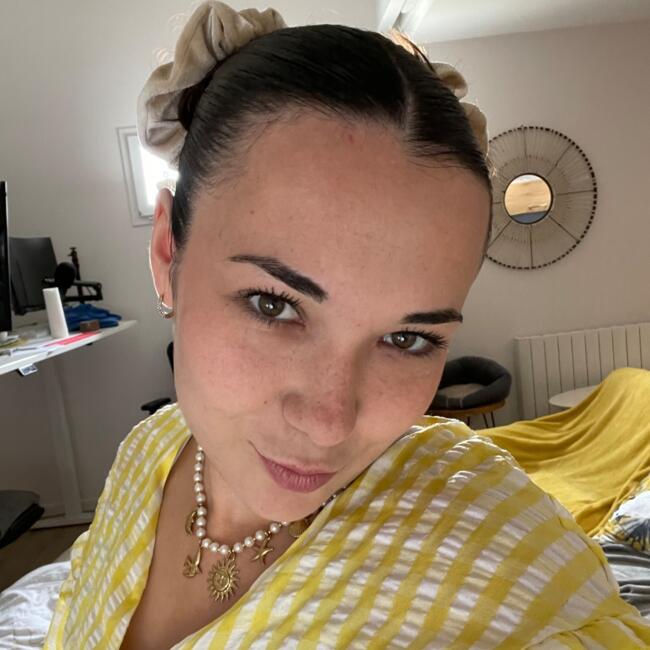 Baby-sitter in Le Mans: Laurine