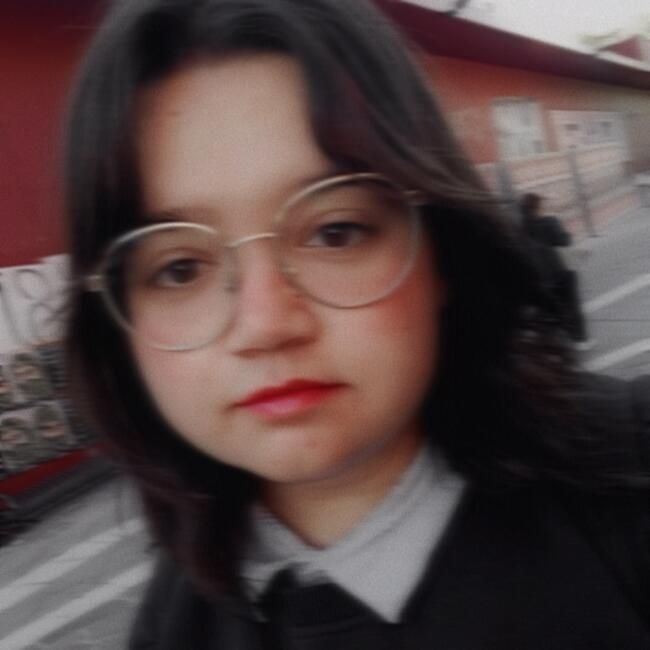 Babysitter in Rome: Claudia