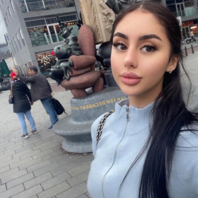 Babysitter in Forest/Vorst: Rihab