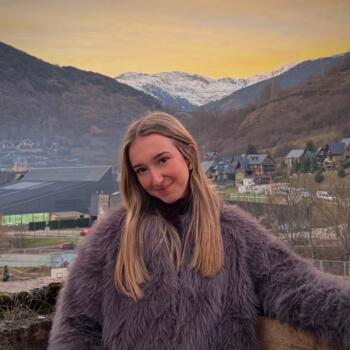 Babysitter in Vitoria-Gasteiz: Azaila