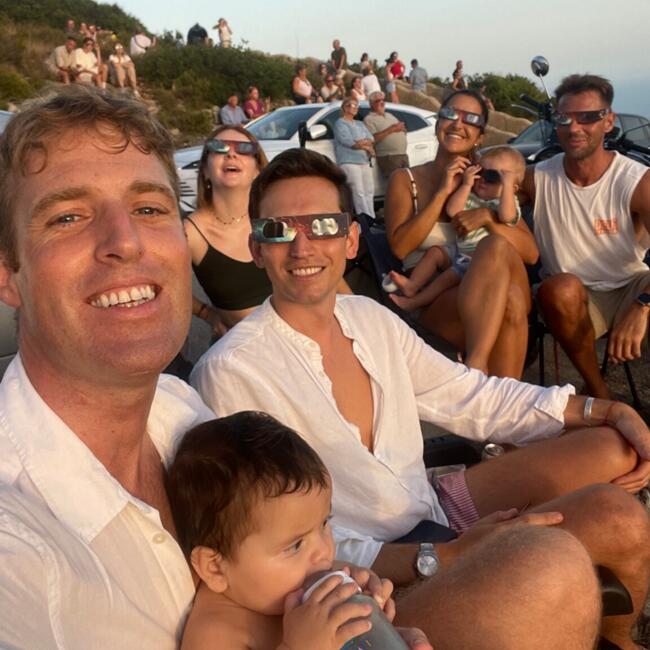 Trabajo para niñera en Cali: Neil
