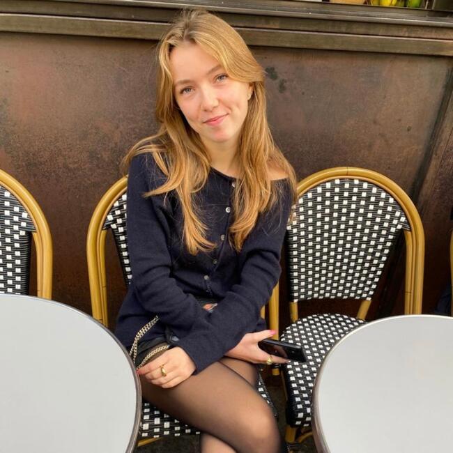 Babysitter in Montpellier: Valentina