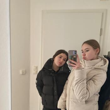 Babysitter in Neumünster: Violetta und lilli