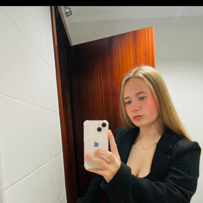 Babysitter in Irun: Leire