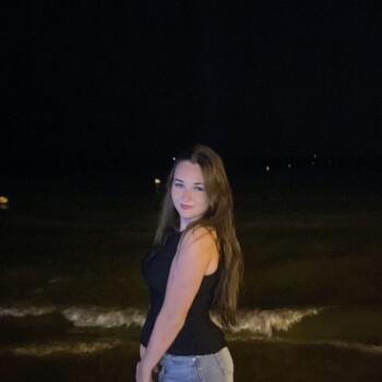 Babysitter in Hasselt: Lore