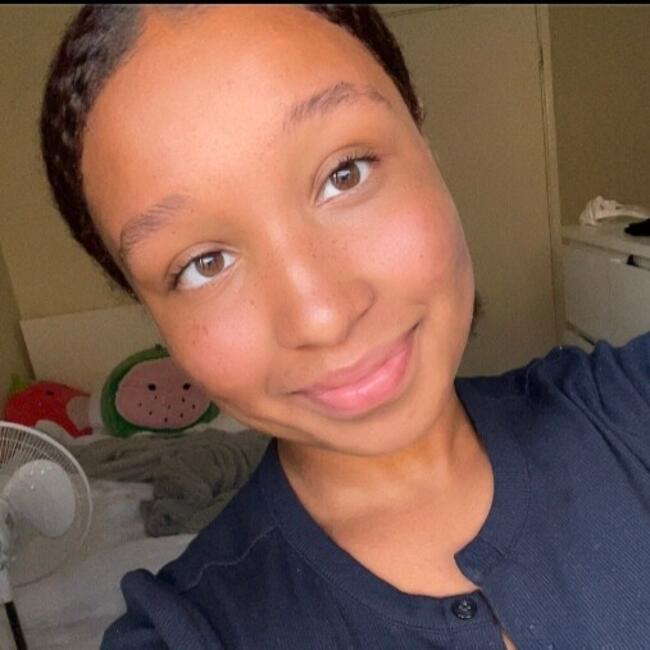 Babysitter in Perth: Aysen-Joy