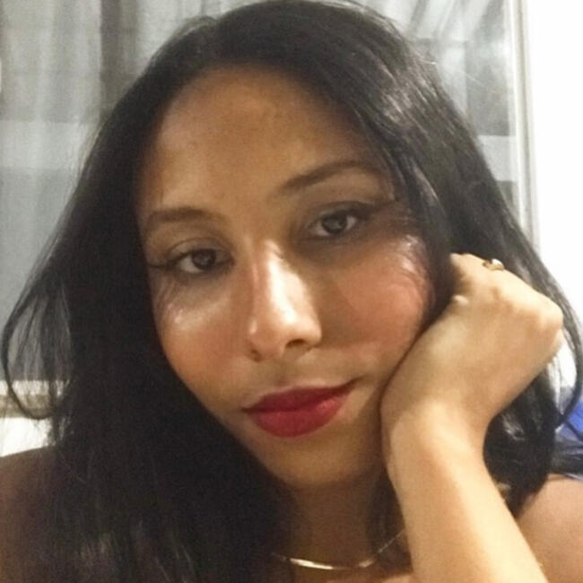 Babysitter in Salvador: Victoria Lays