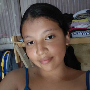 Babysitter in Tejar: Aracellys