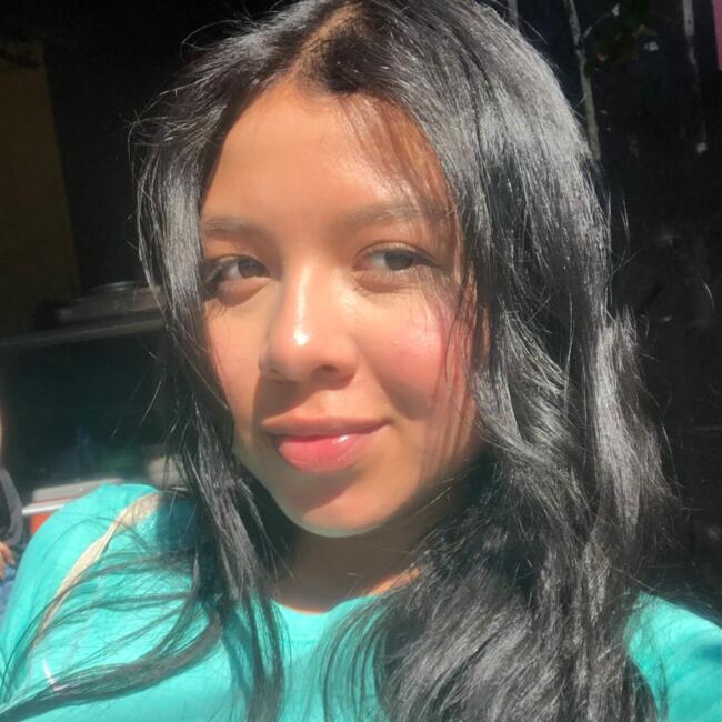 Niñera en Izalco: Yohana